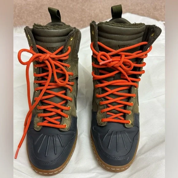 Nike Dunk Sky Hi Sneaker Boot 2.0 Dark Loden Water Repellent Hidden Wedge